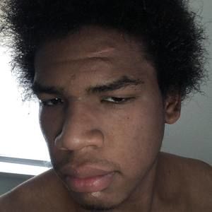 Meet your Posher, Levi